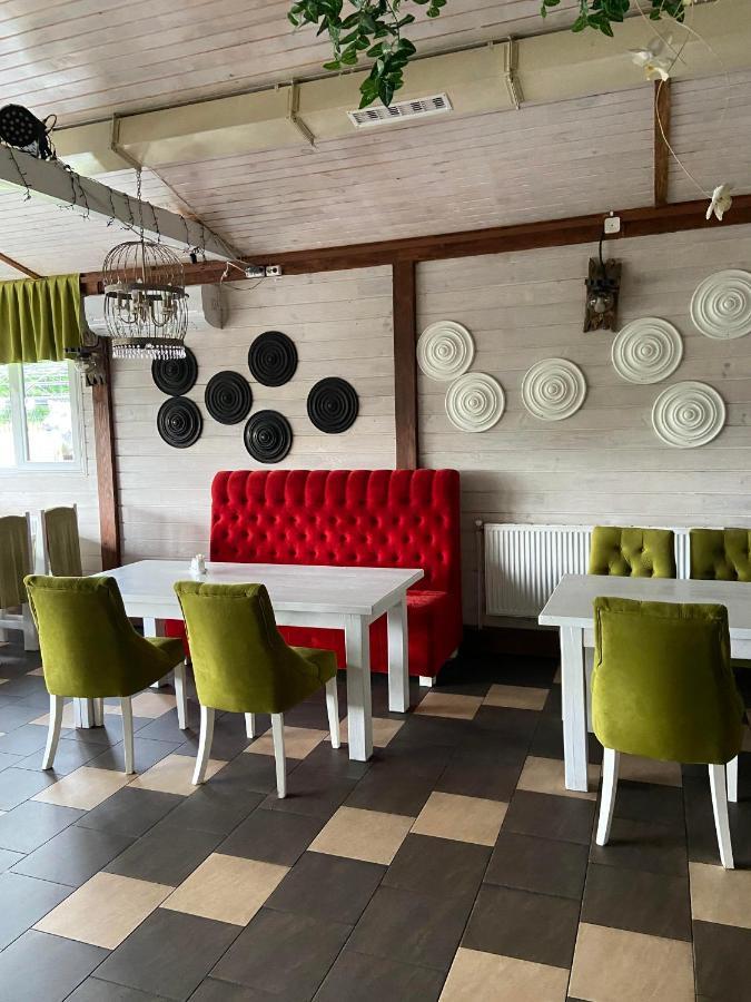 Hotel Restaurant Vizit تريسكافيتس المظهر الخارجي الصورة