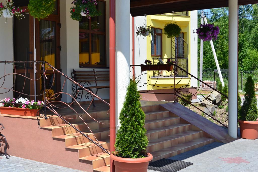 Hotel Restaurant Vizit تريسكافيتس المظهر الخارجي الصورة