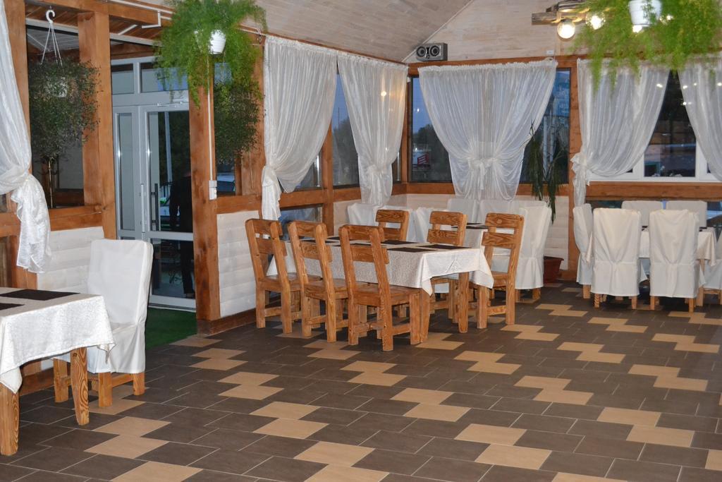 Hotel Restaurant Vizit تريسكافيتس المظهر الخارجي الصورة