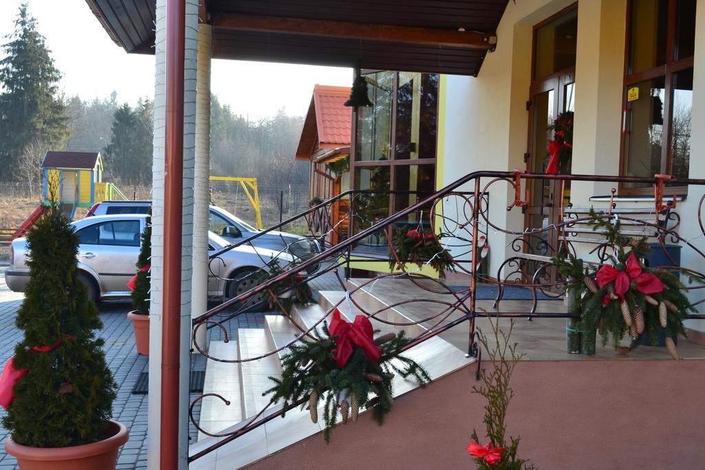 Hotel Restaurant Vizit تريسكافيتس المظهر الخارجي الصورة